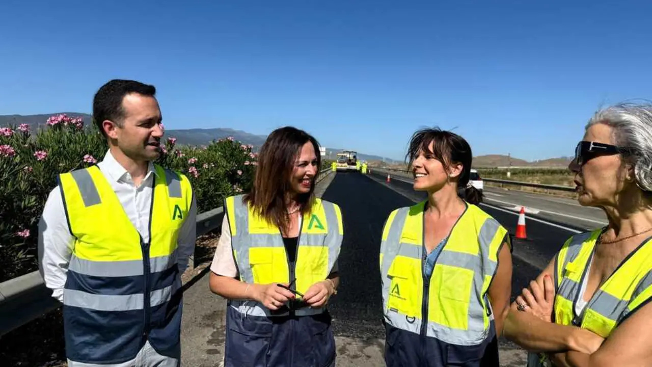  La consejera Roc&iacute;o D&iacute;az visitando unas obras en carreteras. | JUNTA 