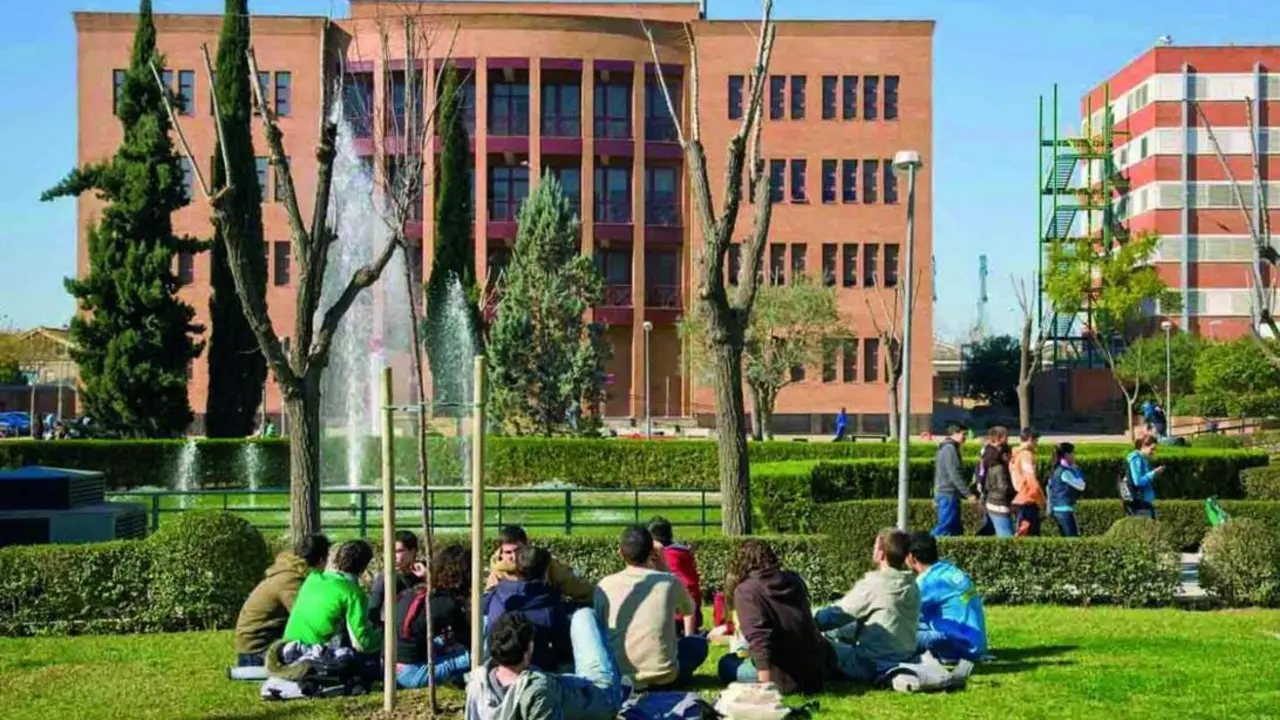  El campus de la Universidad de Sevilla. | US 