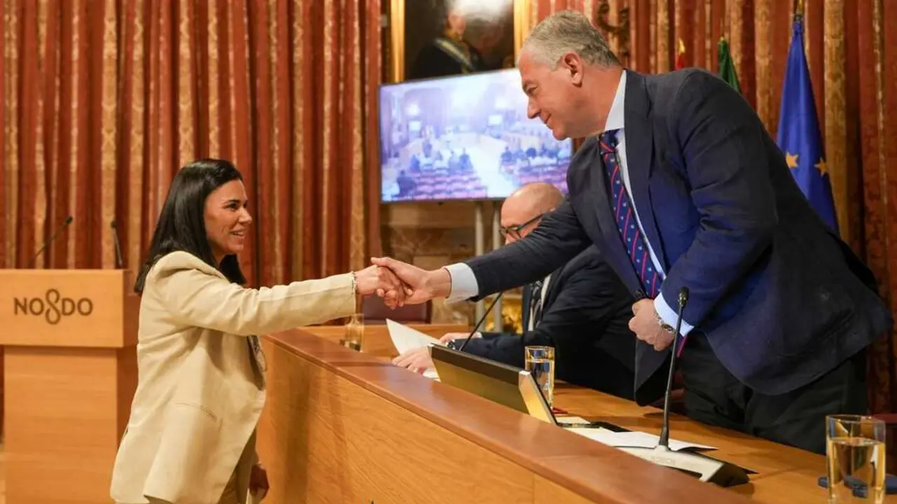  Toma de posesi&oacute;n de Eva Mar&iacute;a Delis Ruiz como nueva Viceinterventora de Fondos del Ayuntamiento de Sevilla. | AYTO 