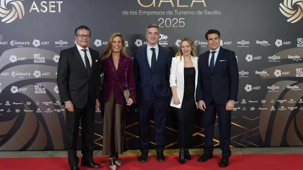  El vicepresidente de Prodetur, Rodrigo Rodr&iacute;guez Hans, en la Gala de las Empresas de Turismo de Sevilla 2025, organizada por la Asociaci&oacute;n Sevillana de Empresas Tur&iacute;sticas (ASET) |&nbsp;DIPUTACI&Oacute;N DE SEVILLA 