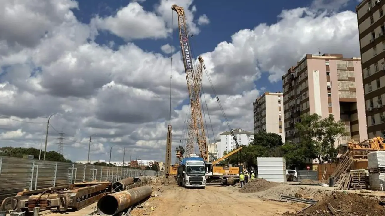  Obras en la L&iacute;nea 3 del Metro de Sevilla. - Junta 