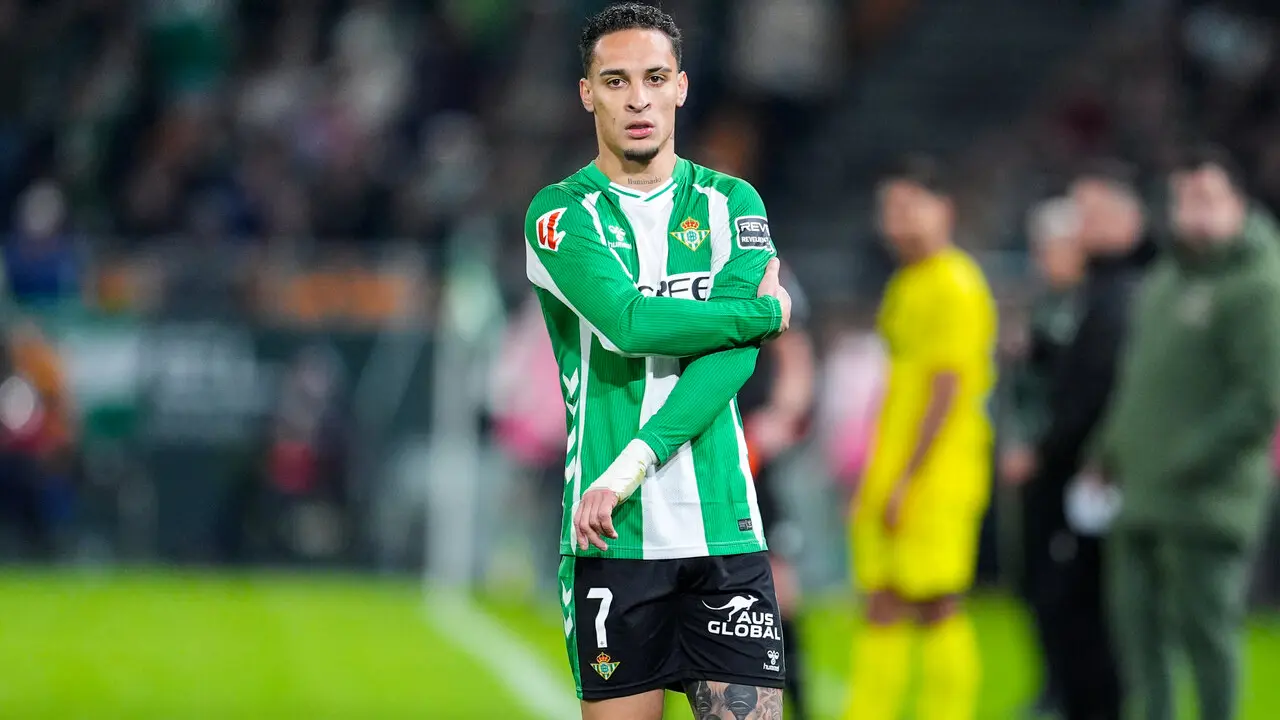  Antony en el &uacute;ltimo partido del Real Betis contra el Villarreal. | Joaqu&iacute;n Corchero/EP. 