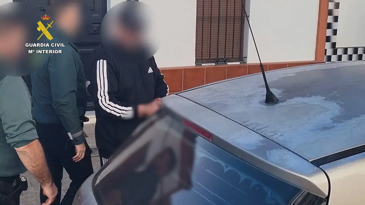  El presunto autor de los hechos tras su detenci&oacute;n. | DGGC 