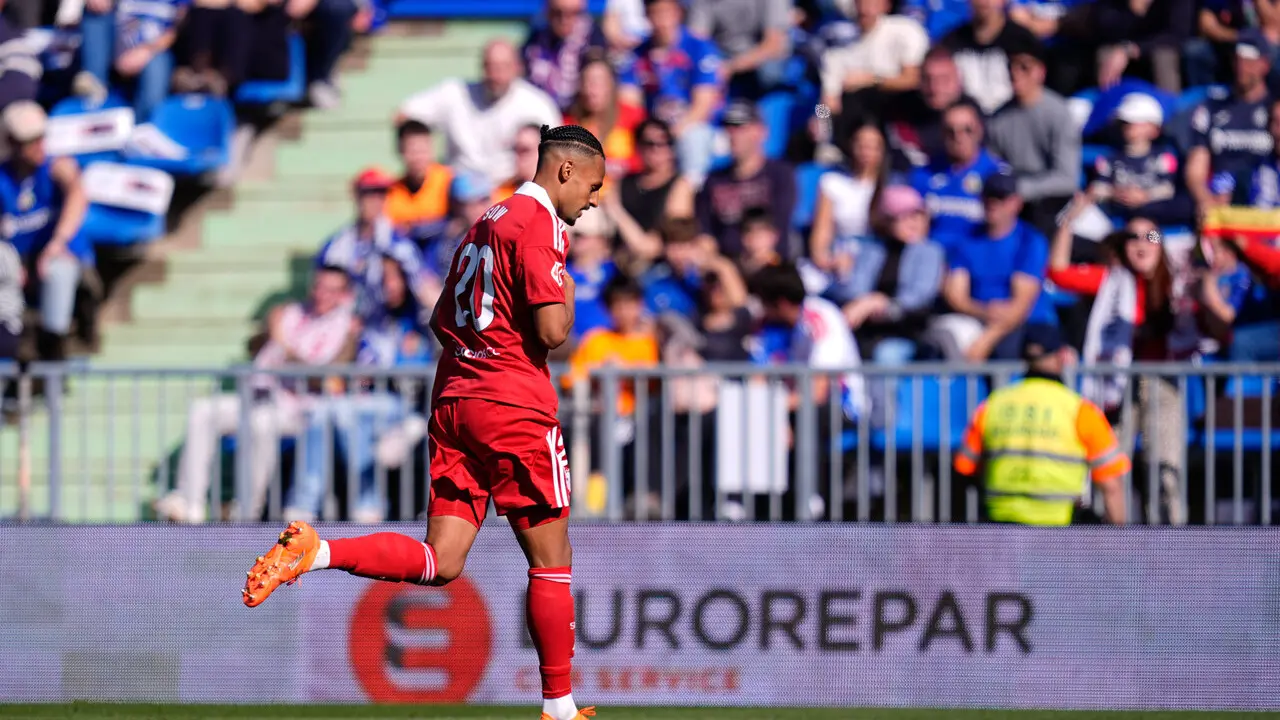  Djibril Sow celebra su gol ante el Getafe CF. | Dennis Agyeman/EP 