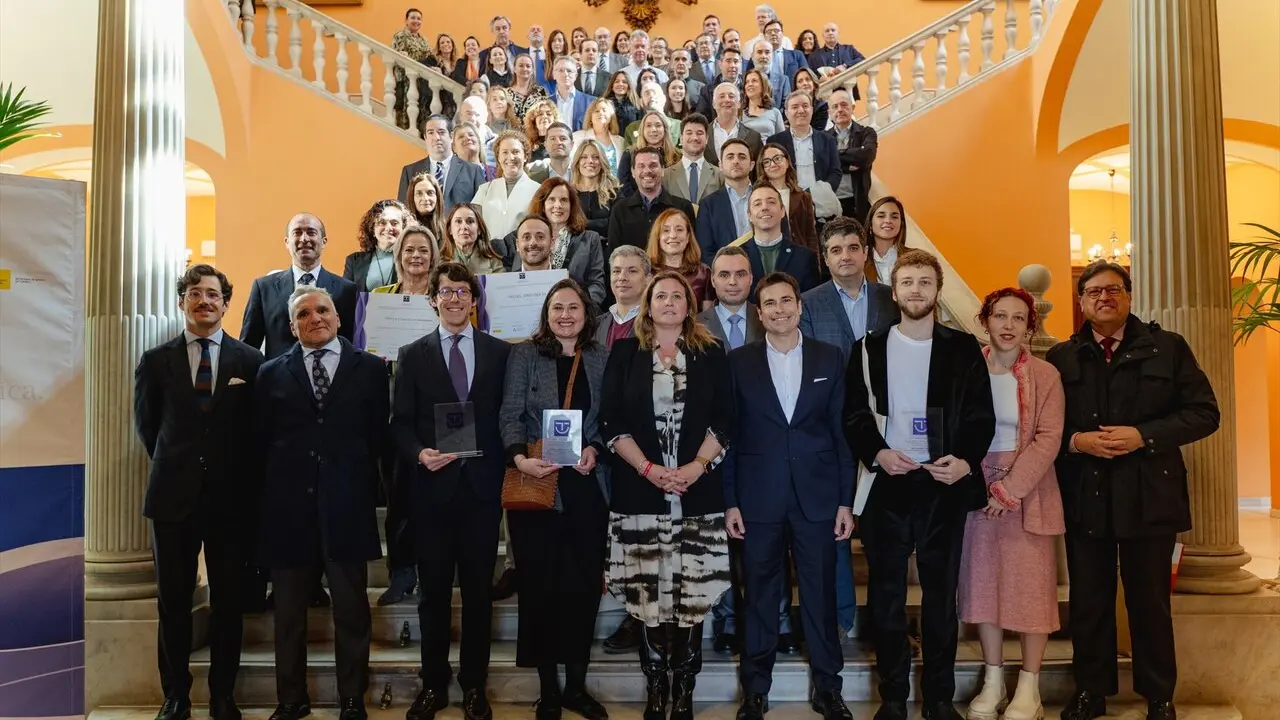  Entrega de los diplomas Sicted a 78 empresas tur&iacute;sticas de Sevilla |&nbsp;AYUNTAMIENTO DE SEVILLA 