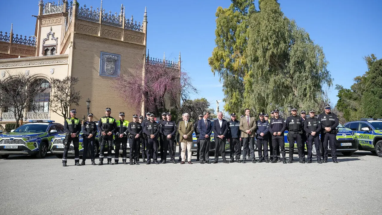  Los nuevos coches de la Polic&iacute;a Local. | AYTO 