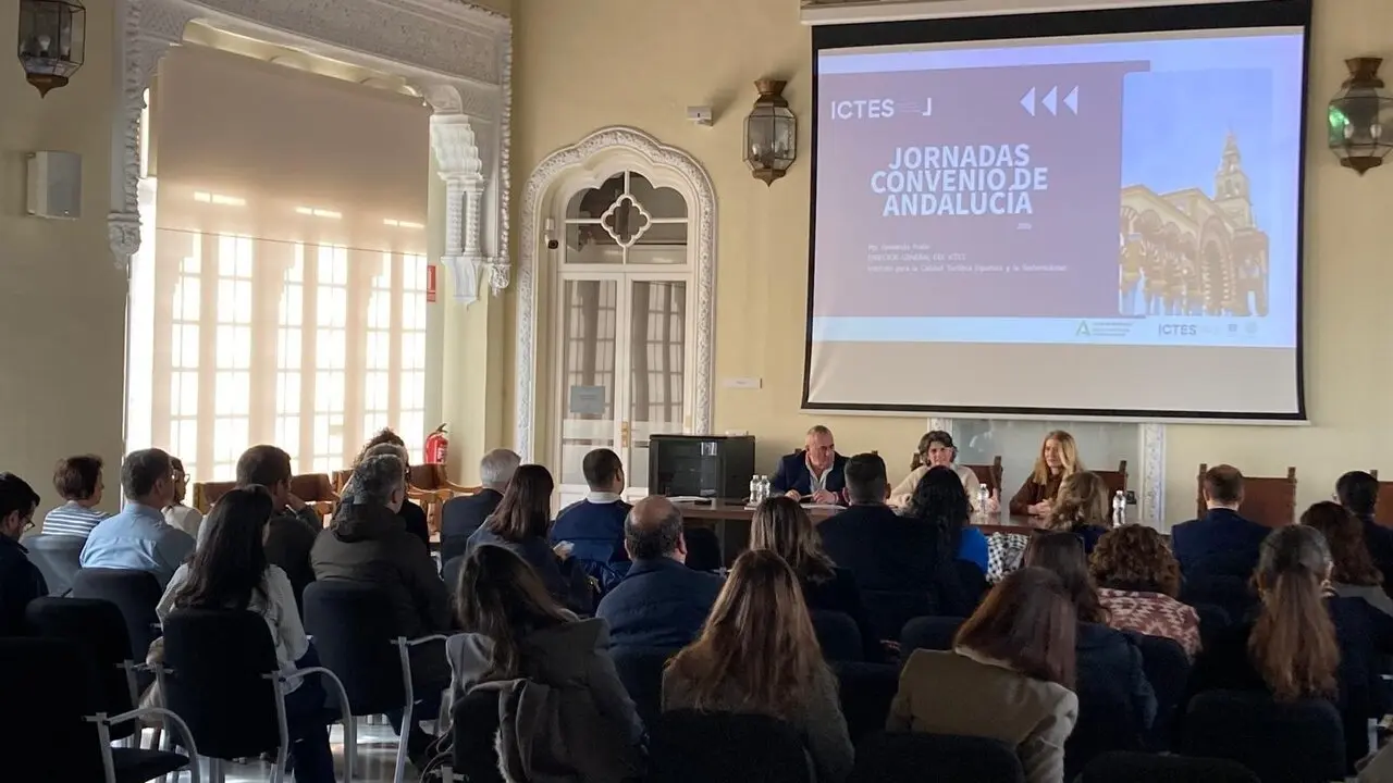  En las Jornadas del convenio entre la Junta de Andaluc&iacute;a y el Instituto para la Calidad Tur&iacute;stica Espa&ntilde;ola y la Sostenibilidad. | JUNTA. 