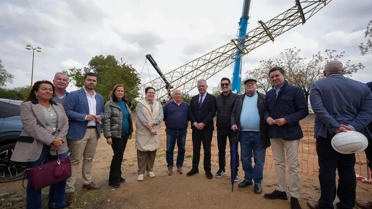  Retirada de la &uacute;ltima torre de alta tensi&oacute;n junto al Parque de Miraflores en Sevilla |&nbsp;AYTO DE SEVILLA 