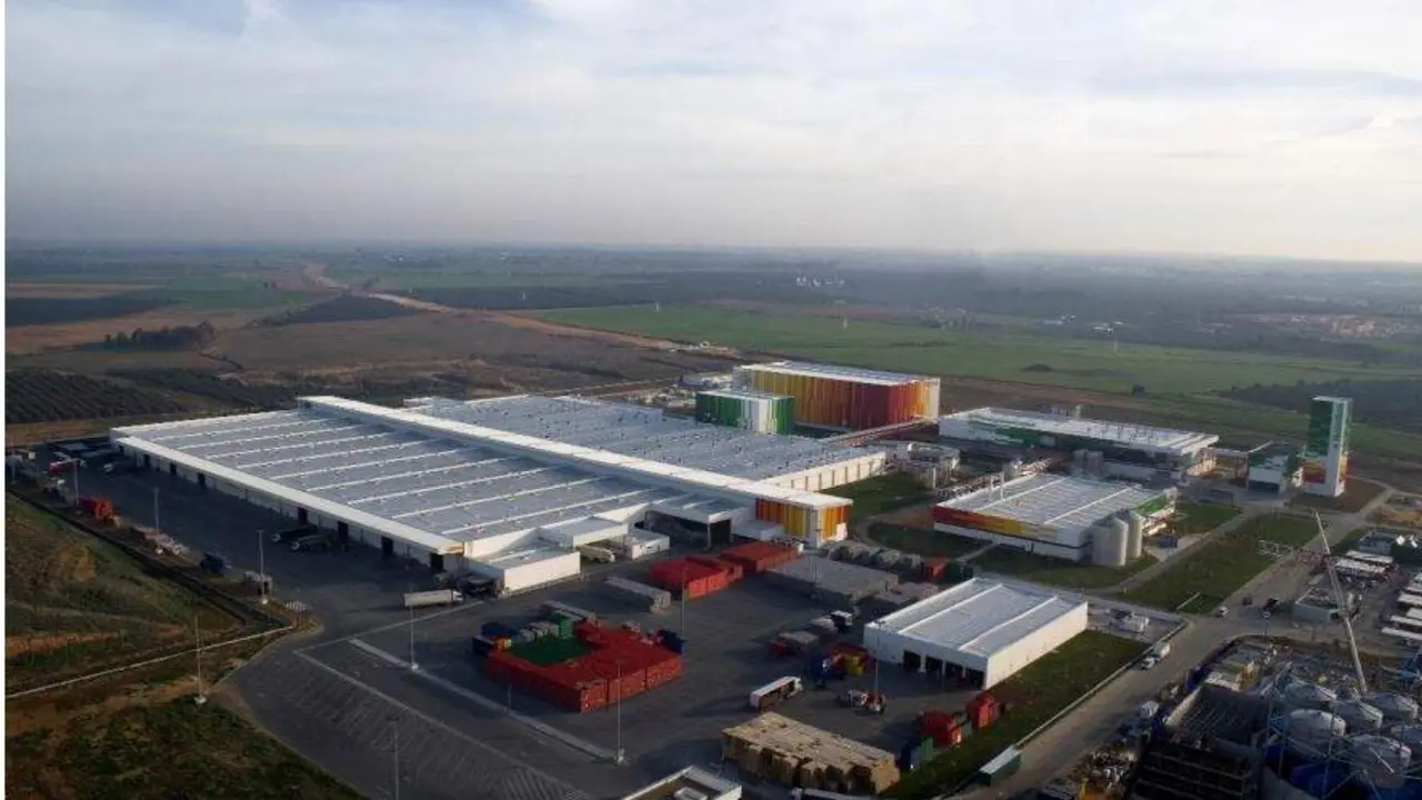  Vista a&eacute;rea de la factor&iacute;a Heineken Espa&ntilde;a en Sevilla. | Archivo 