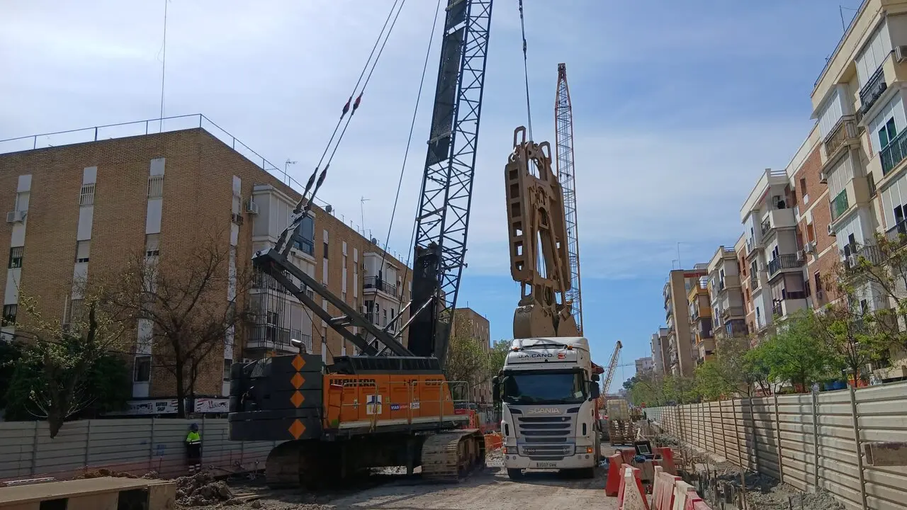  La pantalladora del Metro en la calle Doctor Fedriani. | junta 