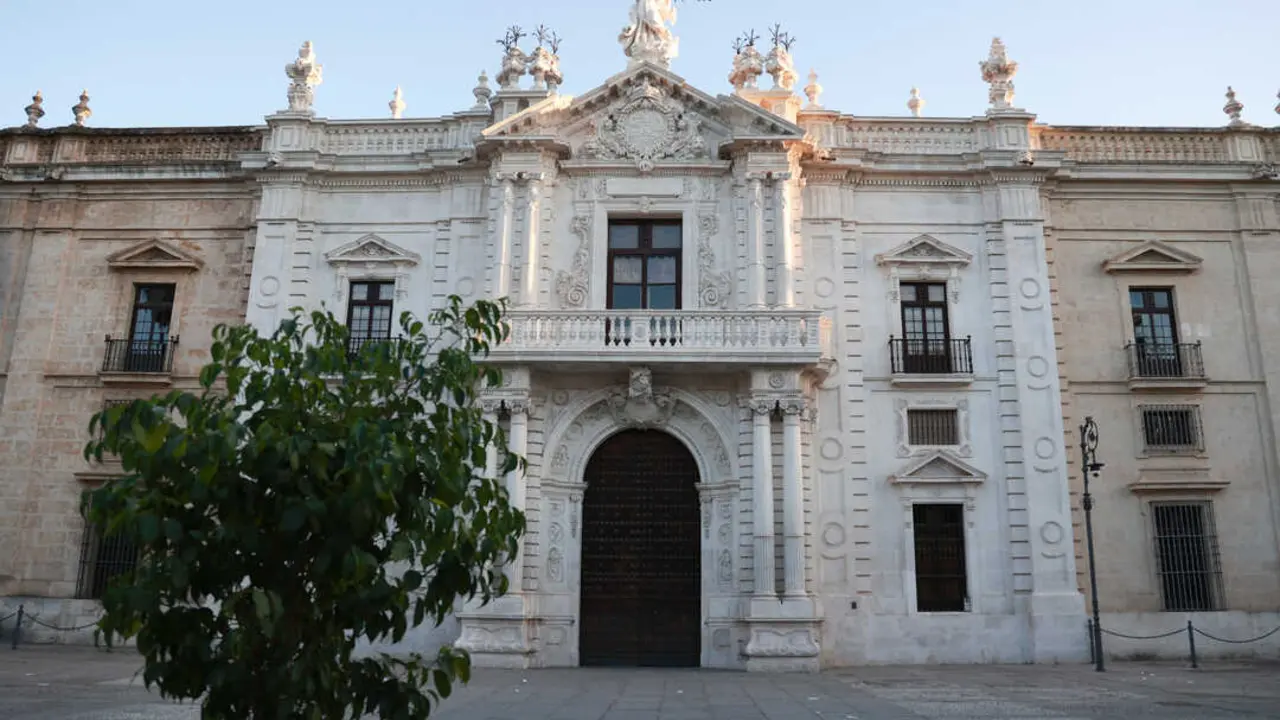  Fachada del edificio del Rectorado de la Universidad de Sevilla | ROC&Iacute;O RUZ / EUROPA PRESS 