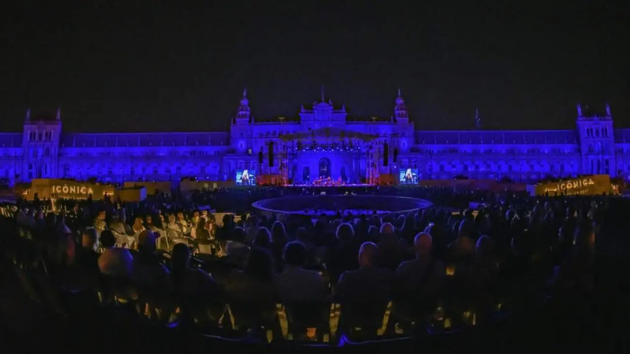  Uno de los conciertos del Ic&oacute;nica en la Plaza de Espa&ntilde;a. - Efe 