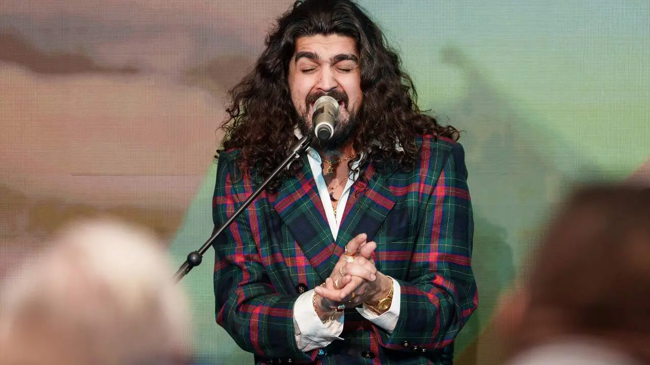  El cantaor Israel Fern&aacute;ndez durante el acto de homenaje al pueblo gitano con motivo del 600 aniversario de su llegada a Espa&ntilde;a, en el Complejo de la Moncloa |&nbsp;E.P. 