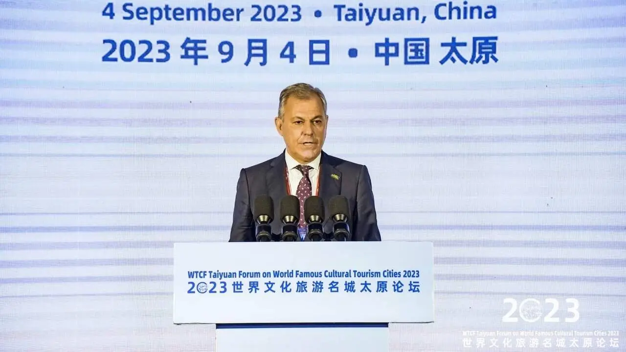  Imagen de archivo del alcalde de Sevilla, Jos&eacute; Luis Sanz, durante su participaci&oacute;n en la cumbre mundial de turismo de WTCF celebrada en China en 2023 | AYTO. DE SEVILLA 