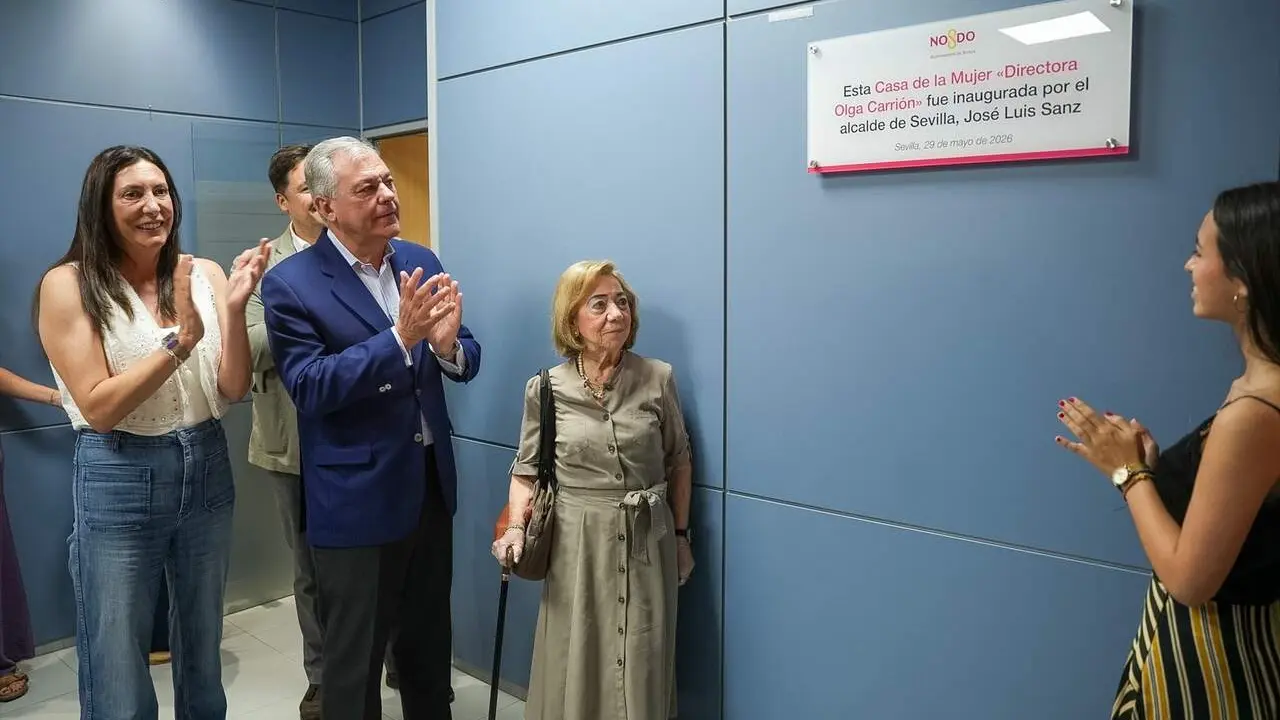  En la inauguraci&oacute;n de la Casa de la Mujer, en foto de archivo. | EP 