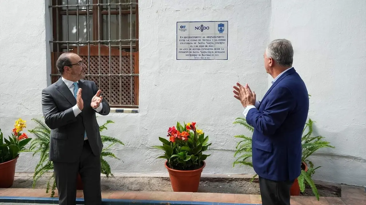  Inauguraci&oacute;n de la placa conmemorativa de Santa Marta (Colombia), en la Plaza Santa Marta de Sevilla. | AYTO 