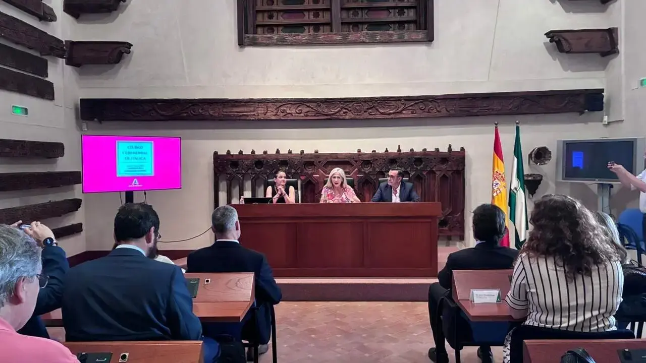 La consejera de Cultura y Deporte en funciones, Patricia del Pozo, interviene en el el acto inaugural que dio inicio a las sesiones de trabajo de evaluaci&oacute;n de It&aacute;lica a Patrimonio Mundial | EP