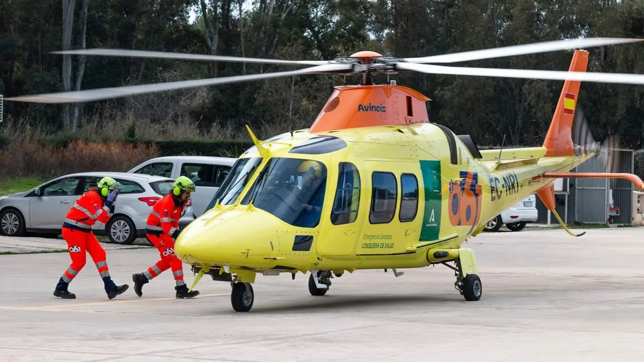  Helic&oacute;ptero sanitario de 061. | Emergencias 