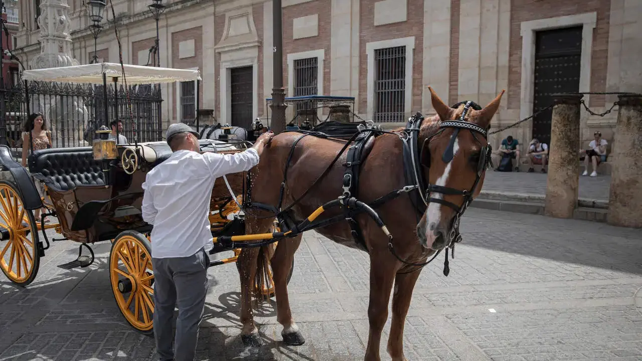 Ambiente el martes de Feria de Abril 2023 | EP