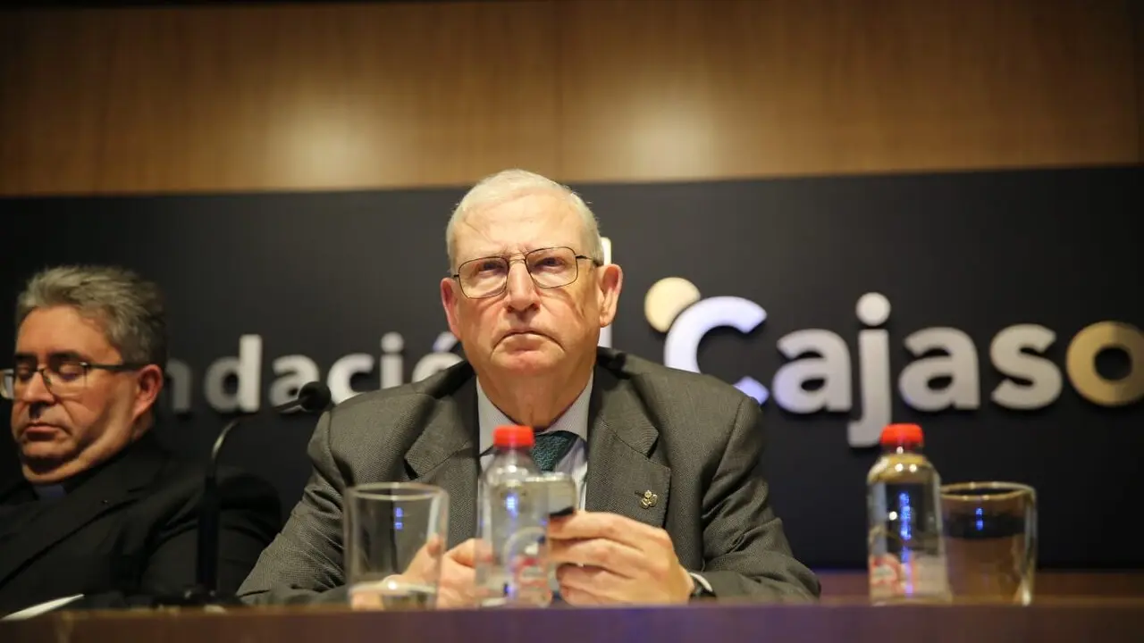  Paco V&eacute;lez 