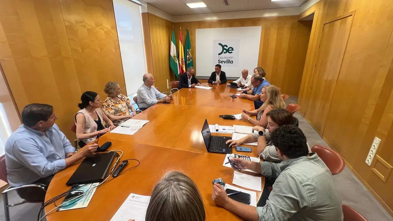  Reuni&oacute;n entre el Consorcio de Prevenci&oacute;n, Extinci&oacute;n de Incendios y Salvamento de la Provincia de Sevilla y el Ayuntamiento de Mor&oacute;n de la Frontera (Sevilla) | DIPUTACI&Oacute;N DE SEVILLA 