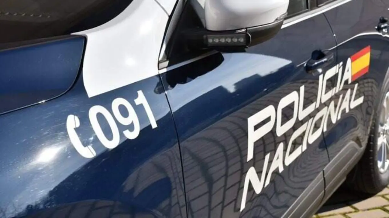  Veh&iacute;culo policial | Polic&iacute;a Nacional 