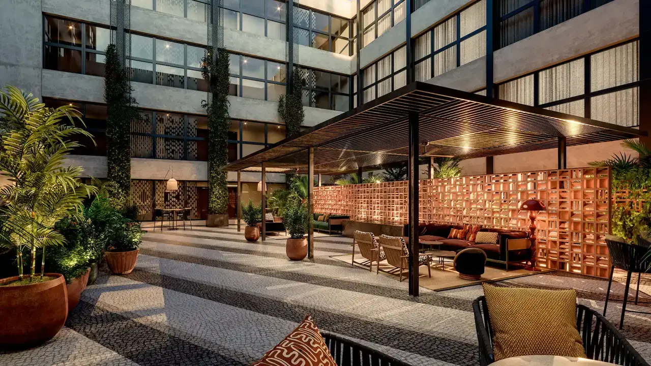  El patio exterior del futuro hotel de lujo de la Gavidia, el Thompson Sevilla. | TS 