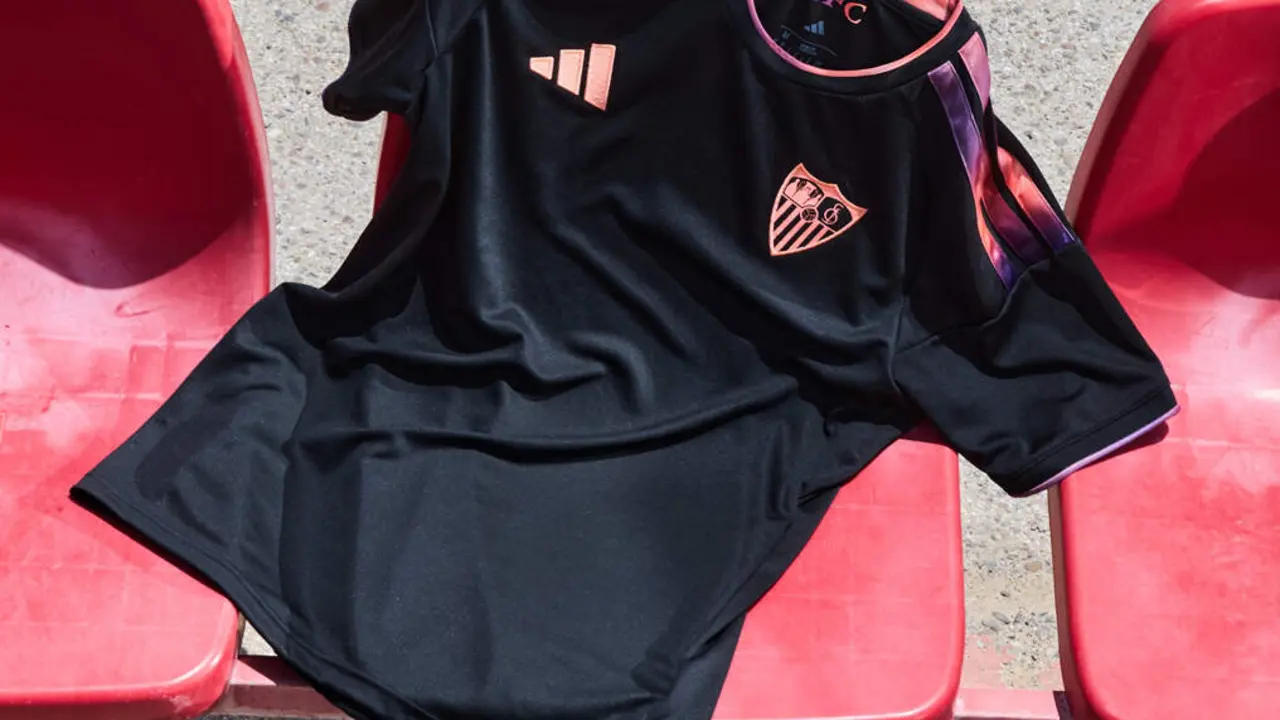  El Sevilla F&uacute;tbol Club desvela el dise&ntilde;o de su nueva tercera equipaci&oacute;n. | SFC 