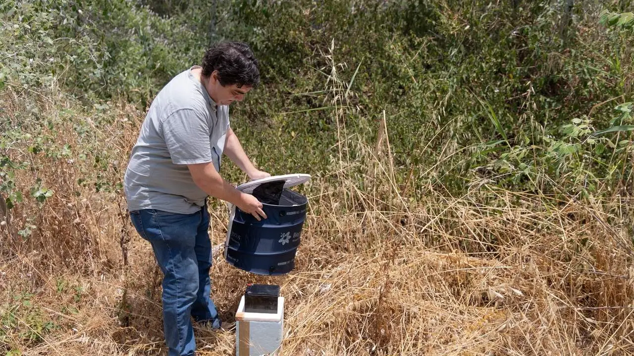  Una de las trampas instaladas por la Junta contra el mosquito del Virus del Nilo Occidental | JUNTA 