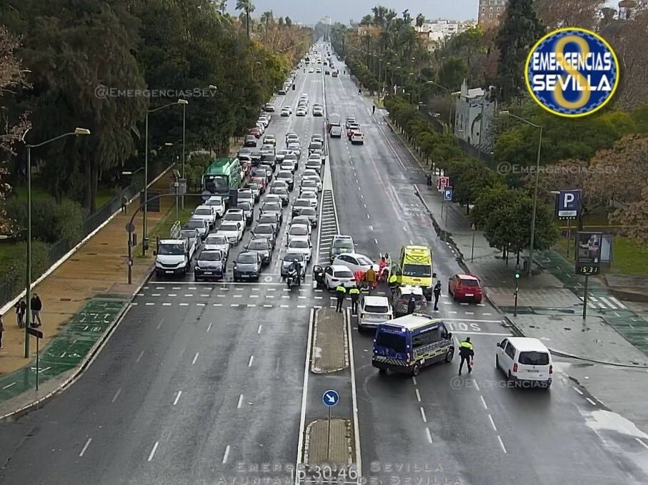EuropaPress_7215798_accidente_paseo_delicias_sevilla