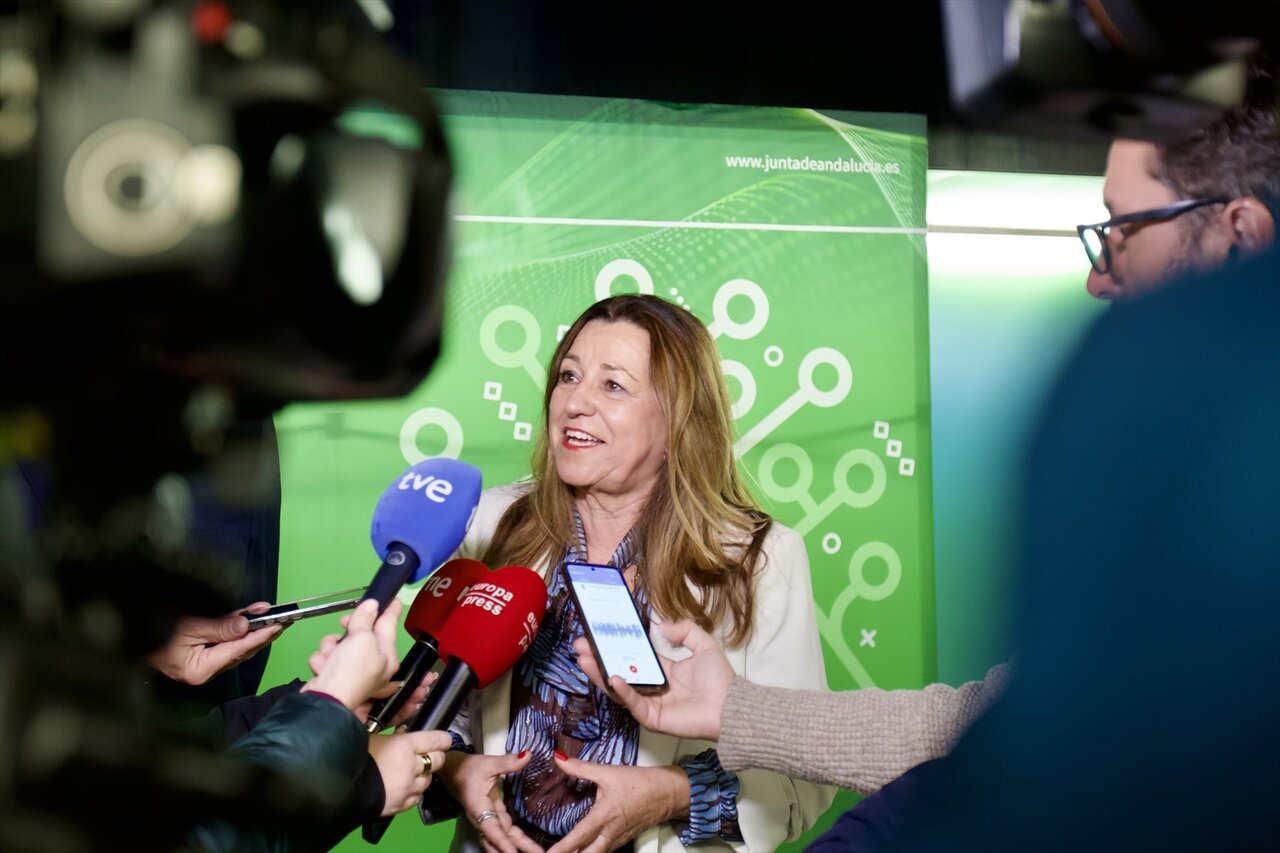 EuropaPress_7220812_consejera_desarrollo_educativo_formacion_profesional_junta_andalucia_maria