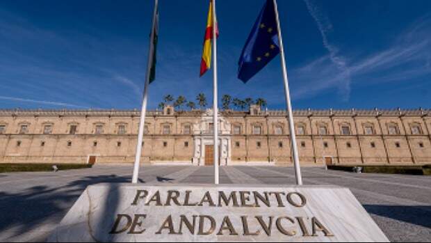 Fachada del Parlamento de Andalucía | AI